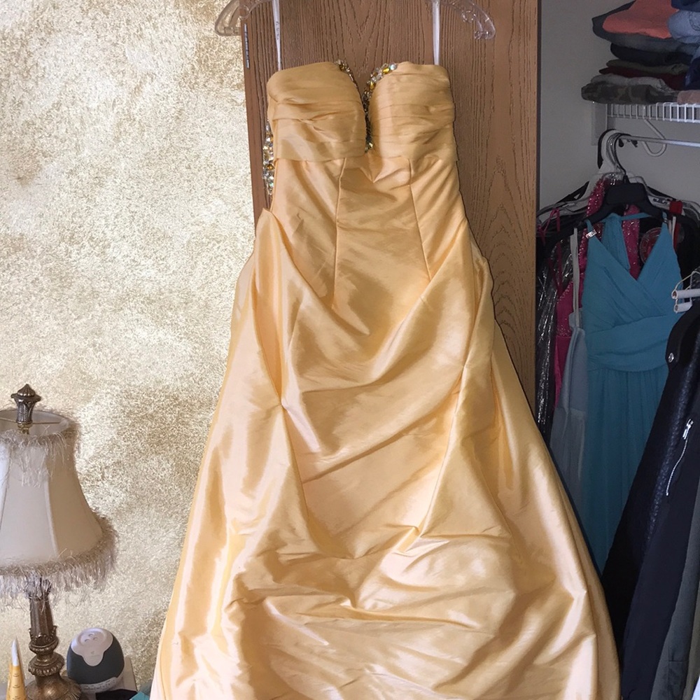 Prom dress
